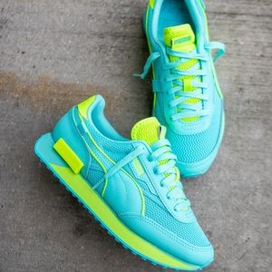 Puma Future Rider Mono Pop women’s size 9